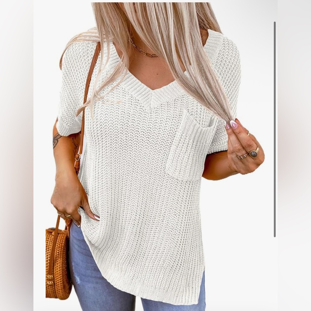 Large Short Sleeve Sweater with Front Pocket